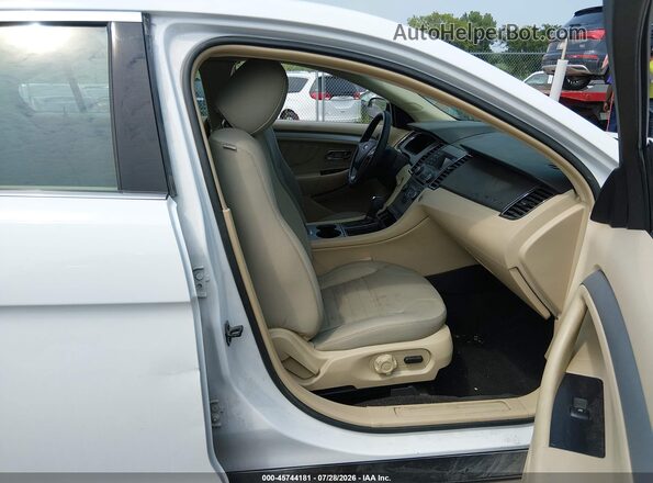 1FAHP2D89JG114099 2018 FORD TAURUS White Вид салону спереду