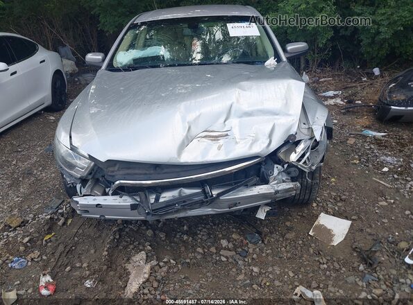 1FAHP2E89HG103516 2017 FORD TAURUS Серебряный Вид спереди