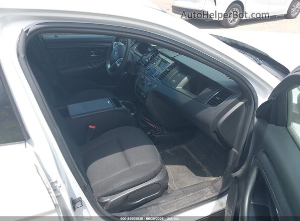 1FAHP2L87HG100276 2017 FORD POLICE INTERCEPTOR White Front interior view