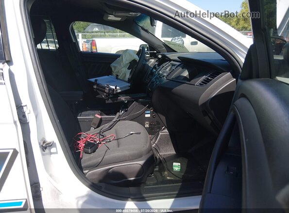 1FAHP2L88KG107860 2019 FORD POLICE INTERCEPTOR Белый Вид салона спереди