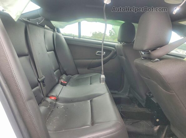1FAHP2MK9KG113502 2019 FORD TAURUS White Rear seats view