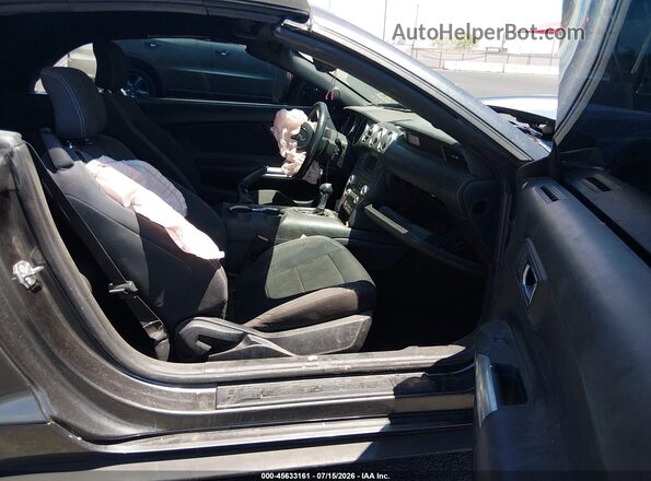 1FATP8EM2G5238387 2016 FORD MUSTANG Gray Front interior view