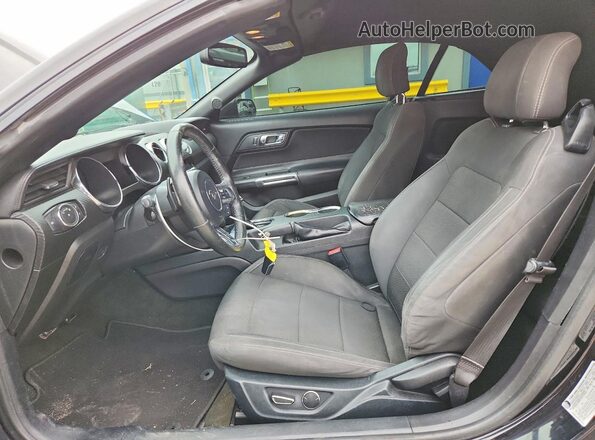 1FATP8EM3G5291762 2016 FORD MUSTANG Gray Vista interior delantera