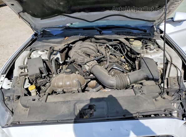 1FATP8EM5G5243440 2016 FORD MUSTANG White Vista interior trasera