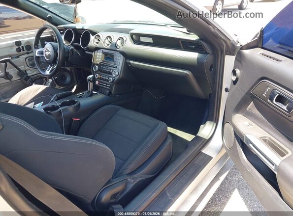 1FATP8EM6G5334653 2016 FORD MUSTANG Silver Вид салону спереду
