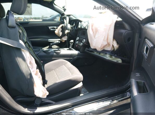 1FATP8EM8H5264106 2017 FORD MUSTANG Black Вид салону спереду