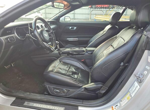 1FATP8FF0K5138362 2019 FORD MUSTANG Silver Вид салону спереду