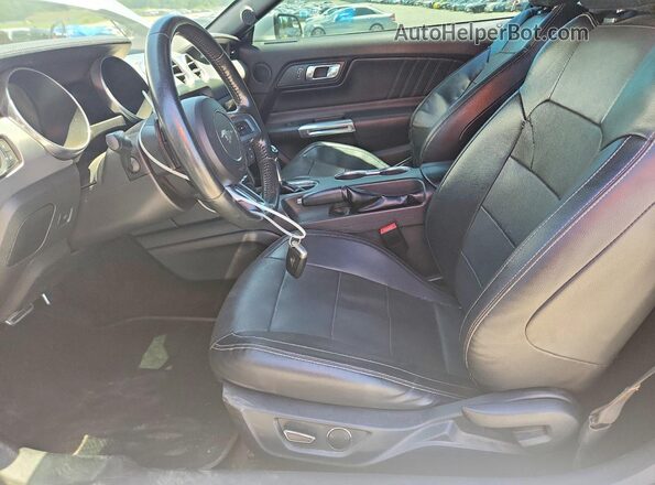 1FATP8FF1J5139020 2018 FORD MUSTANG Silver წინა სალონის ხედი