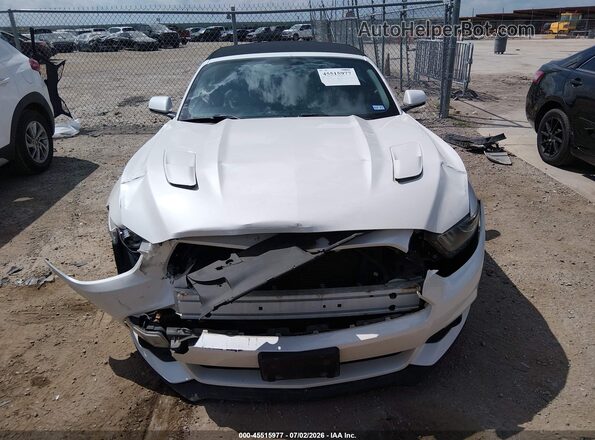 1FATP8FF2H5213488 2017 FORD MUSTANG Белый Вид щитка приборов