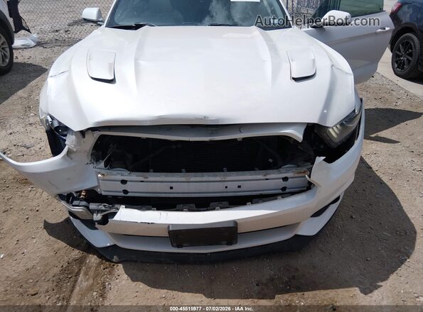 1FATP8FF2H5213488 2017 FORD MUSTANG Белый Вид спереди