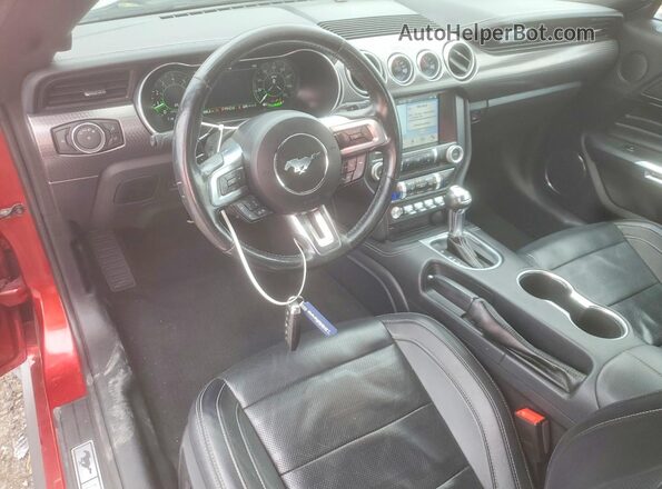 1FATP8FF3J5179261 2018 FORD MUSTANG Red Вид панелі приладів