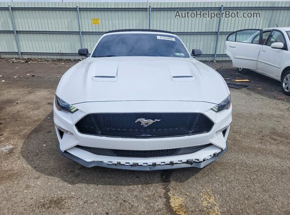 1FATP8FF6K5104393 2019 FORD MUSTANG White Vista frontal