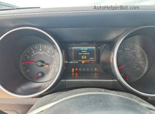 1FATP8FF6K5104393 2019 FORD MUSTANG White Vista del cuadro de instrumentos