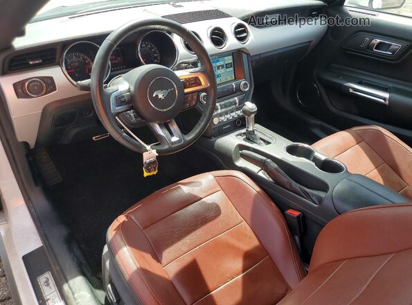 1FATP8FF7G5223528 2016 FORD MUSTANG White Вид панелі приладів
