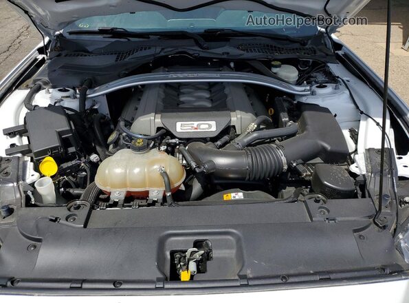 1FATP8FF7G5223528 2016 FORD MUSTANG White Вид задньої частини салону