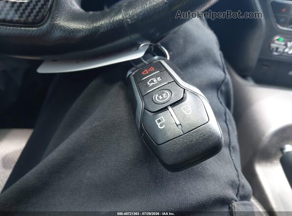 1FATP8FF9G5210151 2016 FORD MUSTANG Желтый Вид панели приборов