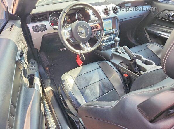 1FATP8FF9G5333674 2016 FORD MUSTANG Gray Widok deski rozdzielczej