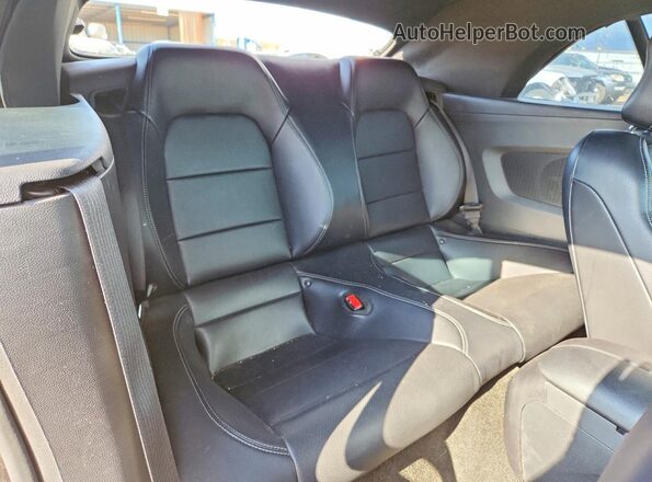 1FATP8FF9G5333674 2016 FORD MUSTANG Gray Widok tylnych siedzeń