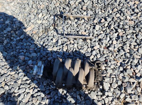 1FATP8FF9J5103513 2018 FORD MUSTANG Blue Engine compartment view