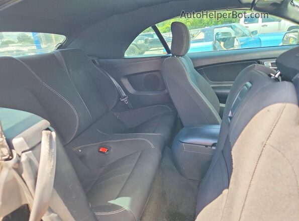 1FATP8UH0J5113643 2018 FORD MUSTANG Black Rear seats view