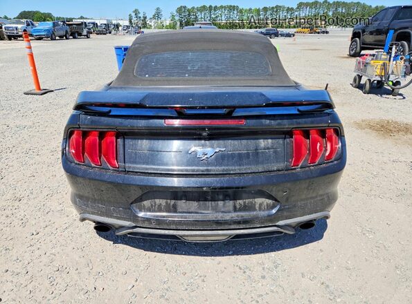 1FATP8UH1J5143511 2018 FORD MUSTANG Черный Вид сзади