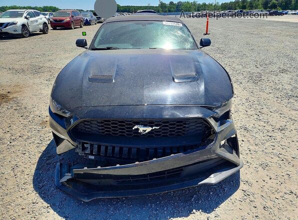 1FATP8UH1J5143511 2018 FORD MUSTANG Черный Вид спереди