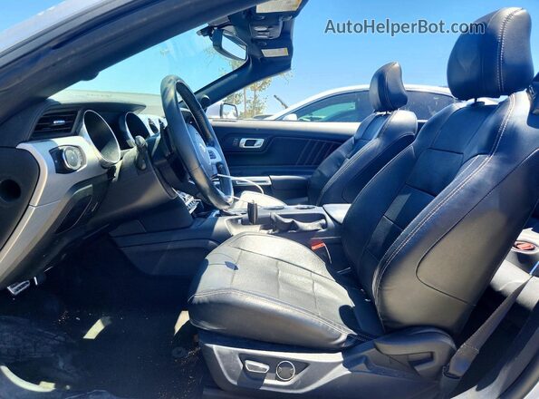 1FATP8UH1J5155089 2018 FORD MUSTANG Silver Սալոնի դիմացի տեսք