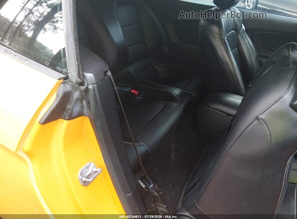 1FATP8UH1K5188823 2019 FORD MUSTANG Orange Vista de la etiqueta del VIN