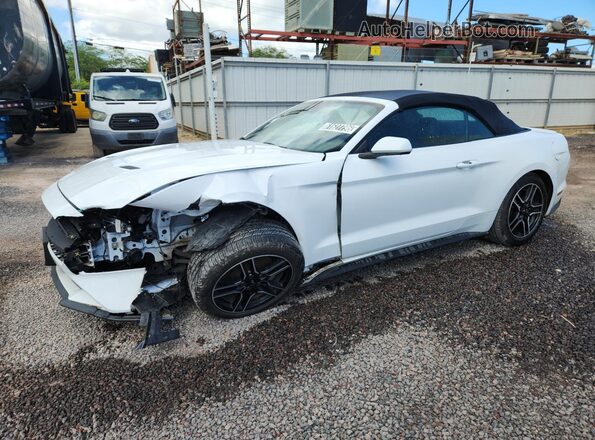 1FATP8UH1P5110629 2023 FORD MUSTANG White Панорамний вид салону 360°