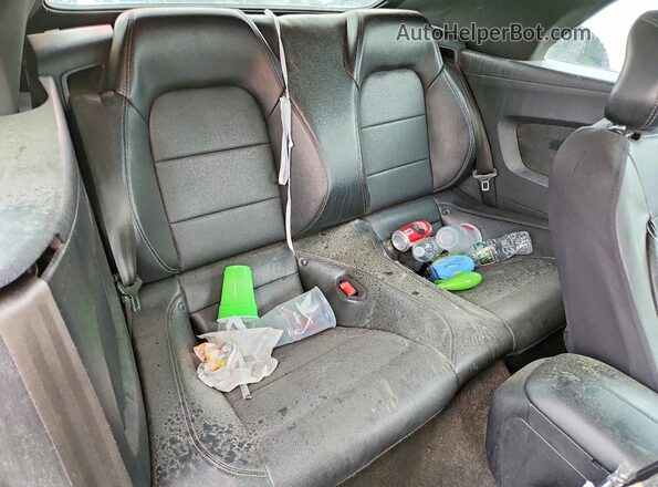 1FATP8UH3J5115239 2018 FORD MUSTANG Black Rear seats view