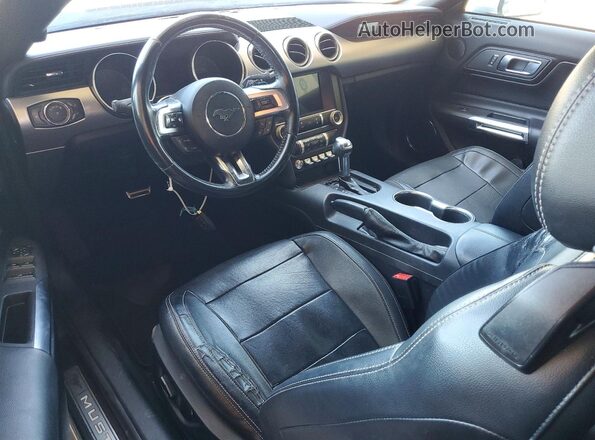 1FATP8UH3K5109250 2019 FORD MUSTANG Silver Dashboard view