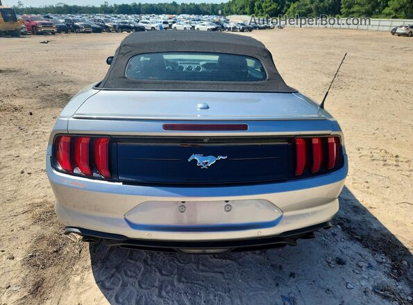 1FATP8UH3L5106639 2020 FORD MUSTANG Silver Rear view