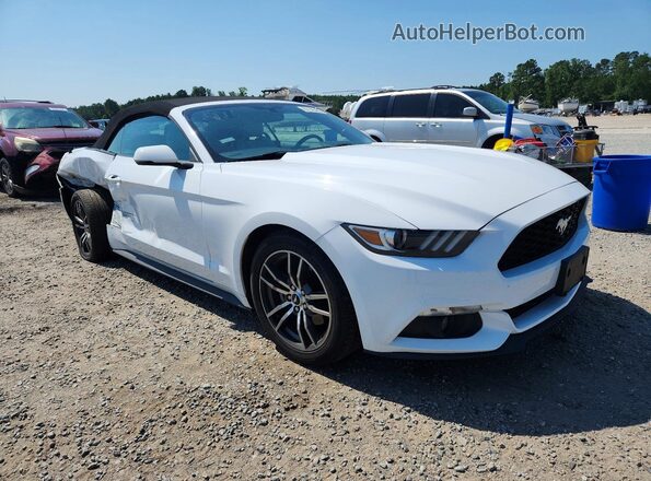 1FATP8UH4H5324273 2017 FORD MUSTANG White Front right
