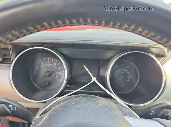 1FATP8UH4M5111124 2021 FORD MUSTANG Red Widok zestawu wskaźników