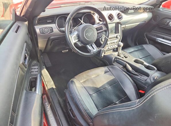 1FATP8UH4M5111124 2021 FORD MUSTANG Red Widok deski rozdzielczej