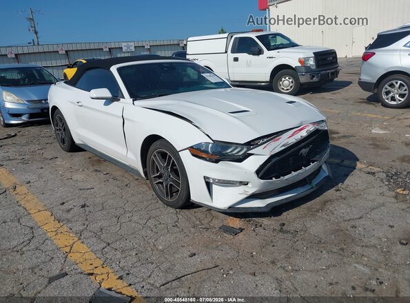 1FATP8UH4M5121037 2021 FORD MUSTANG White Vista frontal