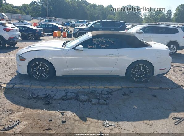 1FATP8UH4M5121037 2021 FORD MUSTANG White Vista interior de 360 grados