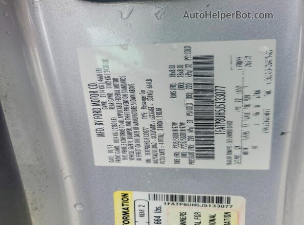 1FATP8UH5J5133077 2018 FORD MUSTANG Silver Widok komory silnika