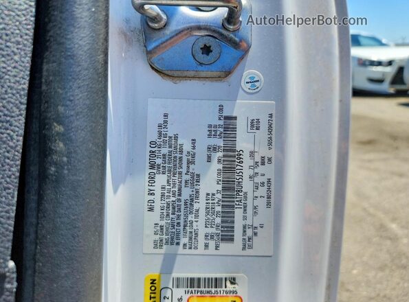 1FATP8UH5J5176995 2018 FORD MUSTANG Белый Вид подкапотного пространства