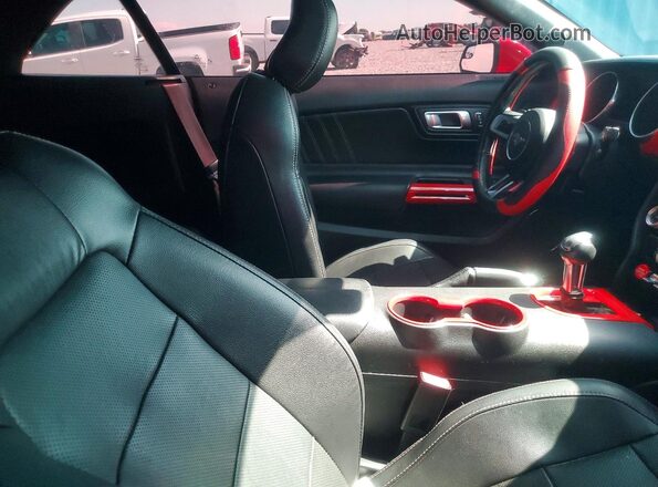1FATP8UH5L5137696 2020 FORD MUSTANG Red უკანა სავარძლების ხედი
