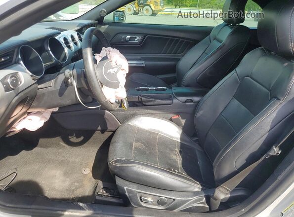 1FATP8UH6H5254405 2017 FORD MUSTANG Silver Front interior view