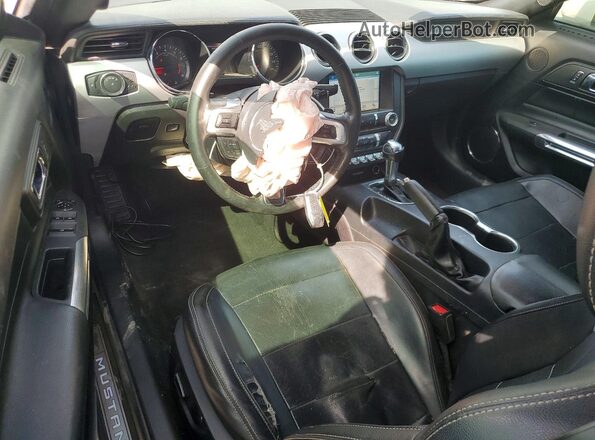 1FATP8UH6H5254405 2017 FORD MUSTANG Silver Dashboard view