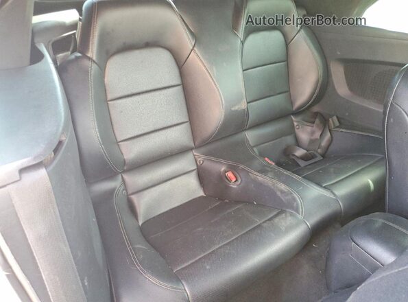 1FATP8UH6H5254405 2017 FORD MUSTANG Silver Rear seats view