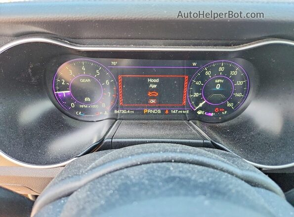 1FATP8UH6J5174642 2018 FORD MUSTANG Бордовый Вид щитка приборов