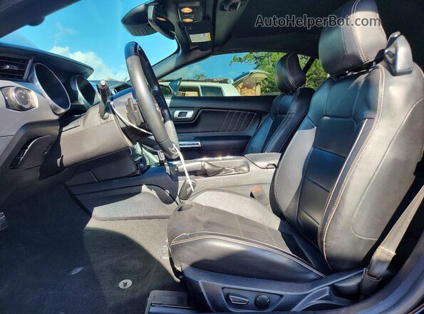 1FATP8UH6M5120519 2021 FORD MUSTANG Black Front interior view