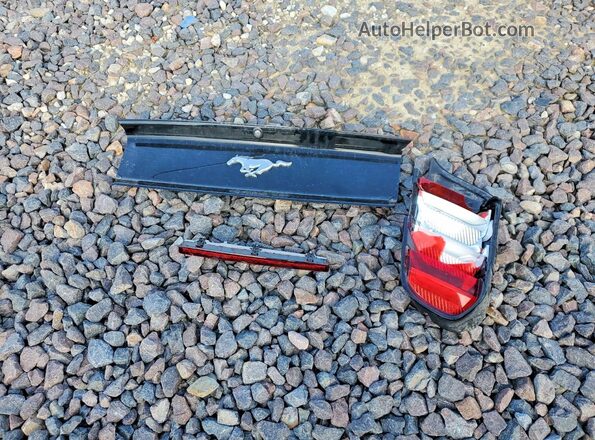 1FATP8UH7H5204256 2017 FORD MUSTANG Серый Вид подкапотного пространства