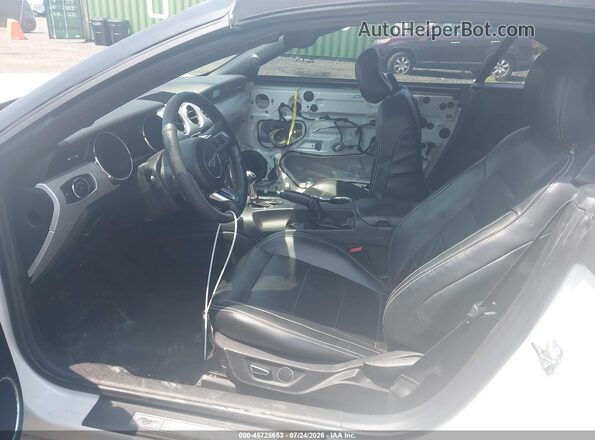 1FATP8UH7H5308777 2017 FORD MUSTANG White Vista interior delantera
