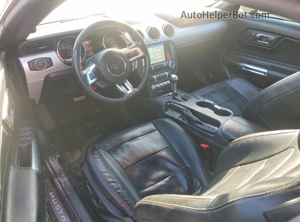1FATP8UH7H5310870 2017 FORD MUSTANG Черный Вид панели приборов