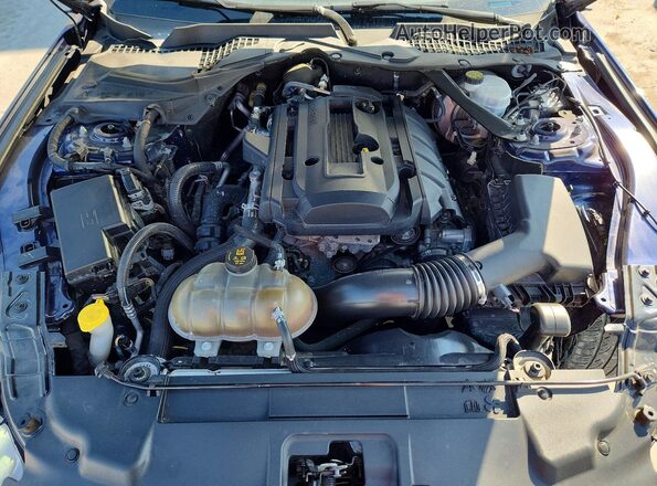 1FAT8UH7J5128933 2018 FORD MUSTANG Синий Вид задней части салона