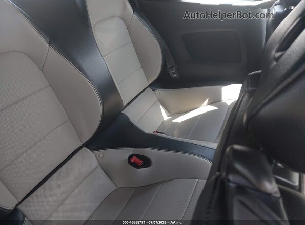 1FATP8UH7J5138684 2018 FORD MUSTANG White Vista de la etiqueta del VIN